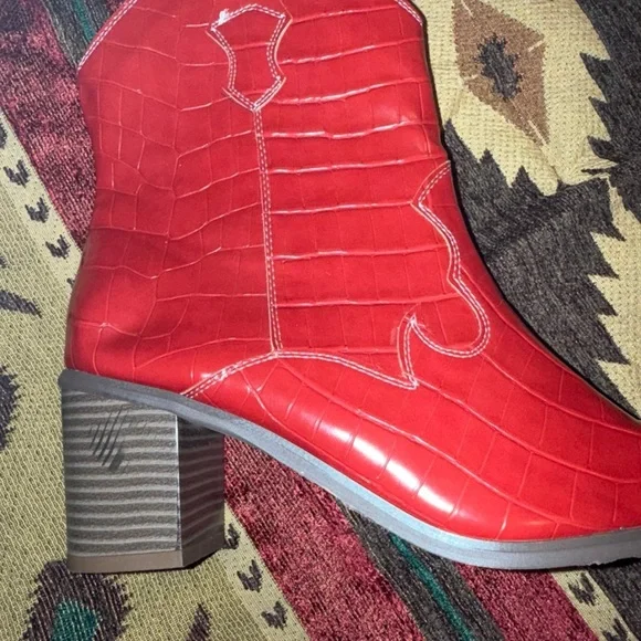 Red Western Ankle Boots - Picture 3 of 5